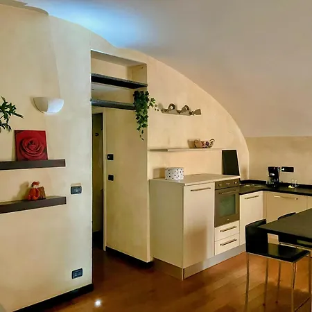 Charming 16th-century Flat In The Heart Of Lägenhet
