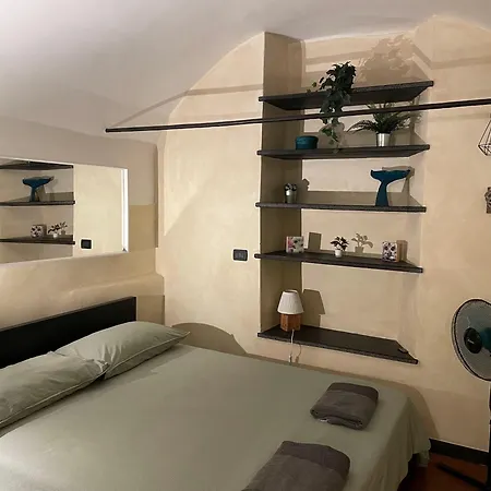 Charming 16th-century Flat In The Heart Of Lägenhet Genua